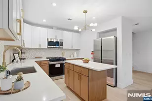 643 S 10th St, Newark, NJ 07108 - Photo 23