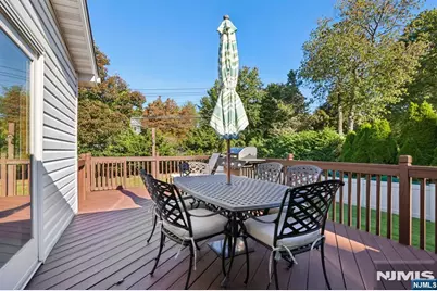 8 Mountain Way, Cedar Grove, NJ 07009 - Photo 29