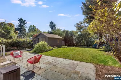 15 Euclid Place, Montclair, NJ 07042 - Photo 31