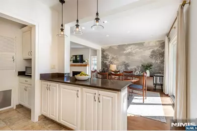15 Euclid Place, Montclair, NJ 07042 - Photo 13