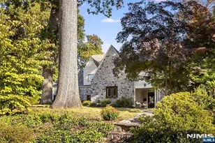 6 Sutherland Rd, Montclair, NJ 07042 - Photo 3