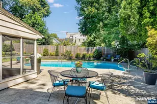 6 Sutherland Rd, Montclair, NJ 07042 - Photo 47