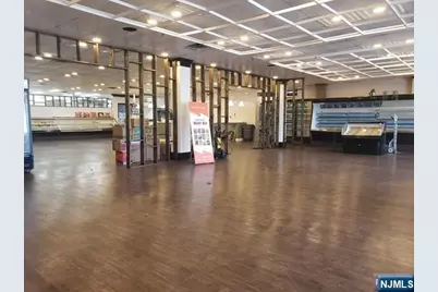 136 Oakland Avenue, Closter, NJ 07624 - Photo 5