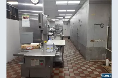 136 Oakland Avenue, Closter, NJ 07624 - Photo 9