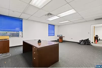 111 Galway Place, Teaneck Township, NJ 07666 - Photo 15