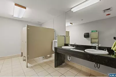 111 Galway Place, Teaneck Township, NJ 07666 - Photo 41