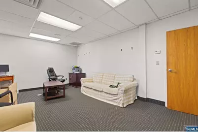 111 Galway Place, Teaneck Township, NJ 07666 - Photo 17