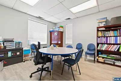 111 Galway Place, Teaneck Township, NJ 07666 - Photo 11