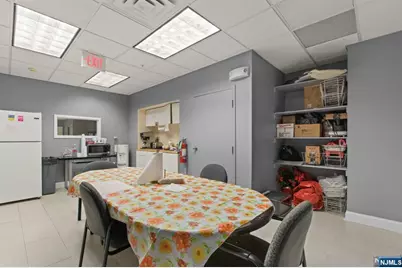 111 Galway Place, Teaneck Township, NJ 07666 - Photo 39