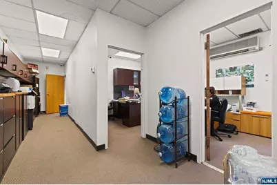 111 Galway Place, Teaneck Township, NJ 07666 - Photo 19