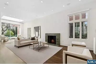 532 Winthrop Road, Teaneck Township, NJ 07666 - Photo 3