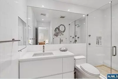 532 Winthrop Road, Teaneck Township, NJ 07666 - Photo 21