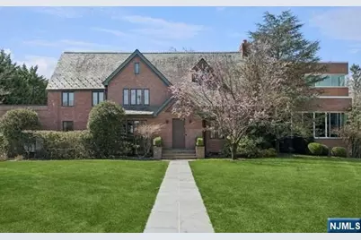 532 Winthrop Road, Teaneck Township, NJ 07666 - Photo 1