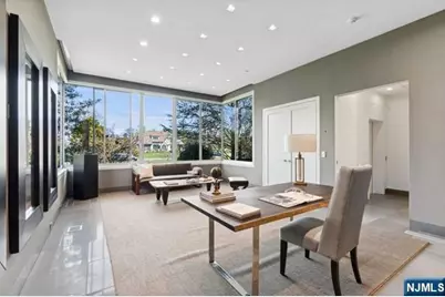 532 Winthrop Road, Teaneck Township, NJ 07666 - Photo 9