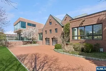 532 Winthrop Road, Teaneck Township, NJ 07666 - Photo 31