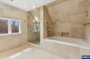 532 Winthrop Rd, Teaneck Township, NJ 07666 - Photo 17