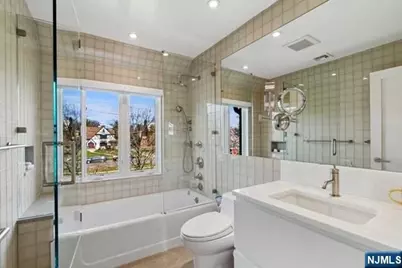 532 Winthrop Road, Teaneck Township, NJ 07666 - Photo 19