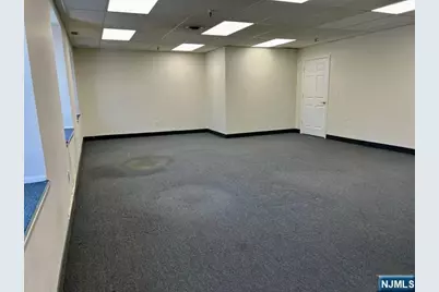 385 Clinton Avenue Back #Back, Wyckoff Township, NJ 07481 - Photo 9