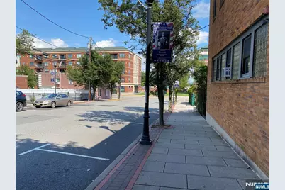 28 Glen Road, Rutherford, NJ 07070 - Photo 3