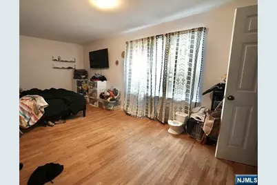 64-66 Montclair Avenue, Newark, NJ 07104 - Photo 9