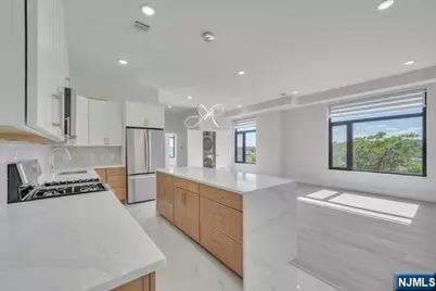 22-36 Bloomfield Avenue 116 #116, Paterson, NJ 07503 - Photo 17