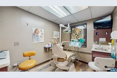 2185 Lemoine Avenue 1Jk #1JK, Fort Lee, NJ 07024 - Photo 15