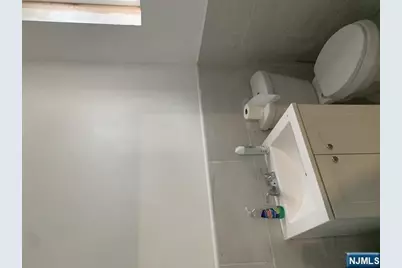 378-384 Chancellor Avenue 382 #382, Newark, NJ 07112 - Photo 3