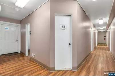574 Anderson Avenue Street Level Su #Street Level Su, Cliffside Park, NJ 07010 - Photo 7