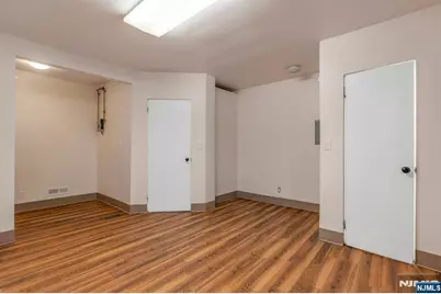 574 Anderson Avenue Street Level Su #Street Level Su, Cliffside Park, NJ 07010 - Photo 15