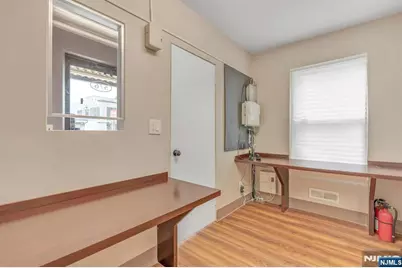 574 Anderson Avenue Street Level Su #Street Level Su, Cliffside Park, NJ 07010 - Photo 5