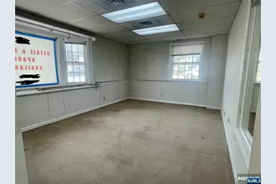 961 Teaneck Road, Teaneck Township, NJ 07666 - Photo 9