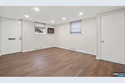 234 Columbia Avenue 19 #19, Fort Lee, NJ 07024 - Photo 7