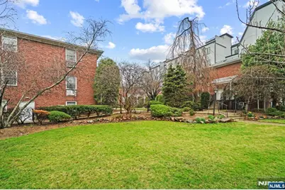 234 Columbia Avenue 19 #19, Fort Lee, NJ 07024 - Photo 3