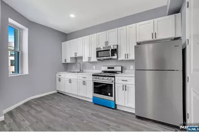 157 Clifton Avenue, Newark, NJ 07104 - Photo 15