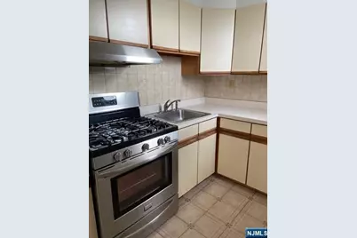 88 Shaler Avenue, Fairview, NJ 07022 - Photo 17