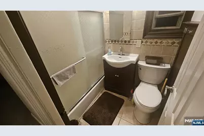 2345 Linwood 4H #4H, Fort Lee, NJ 07024 - Photo 9