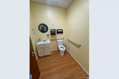 634 Anderson Avenue, Cliffside Park, NJ 07010 - Photo 19