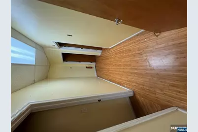 634 Anderson Avenue, Cliffside Park, NJ 07010 - Photo 9