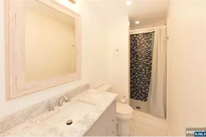 190 Rock 6 #6, Glen Rock, NJ 07432 - Photo 7