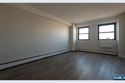 5701 Boulevard East #22C, West New York, NJ 07093 - Photo 7