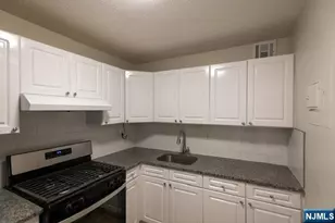 5701 Blvd East, West New York, NJ 07093 - Photo 3