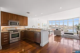 8100 River Road 1013, North Bergen, NJ 07047 - Photo 3