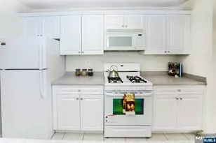 121 Courter Road 109, Franklin Lakes, NJ 07417 - Photo 5