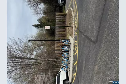 121 Courter Road 109 #109, Franklin Lakes, NJ 07417 - Photo 3