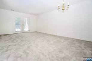 121 Courter Road 99, Franklin Lakes, NJ 07417 - Photo 3