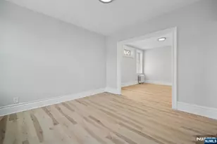 130 Wilkinson Ave, Jersey City, NJ 07305 - Photo 31