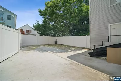 130 Wilkinson Avenue, Jersey City, NJ 07305 - Photo 47