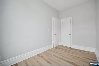 130 Wilkinson Avenue, Jersey City, NJ 07305 - Photo 35