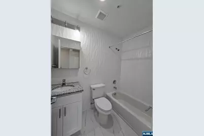 512 Kearny Avenue 202 #202, Kearny, NJ 07032 - Photo 9