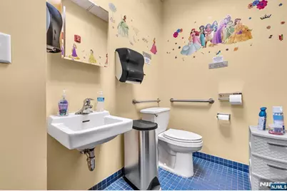 690 Kinderkamack Road 101 #101, Oradell, NJ 07649 - Photo 9